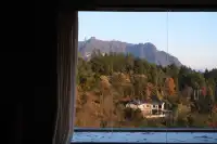 張家界最美懸崖民宿|漫山秋色真的不想走