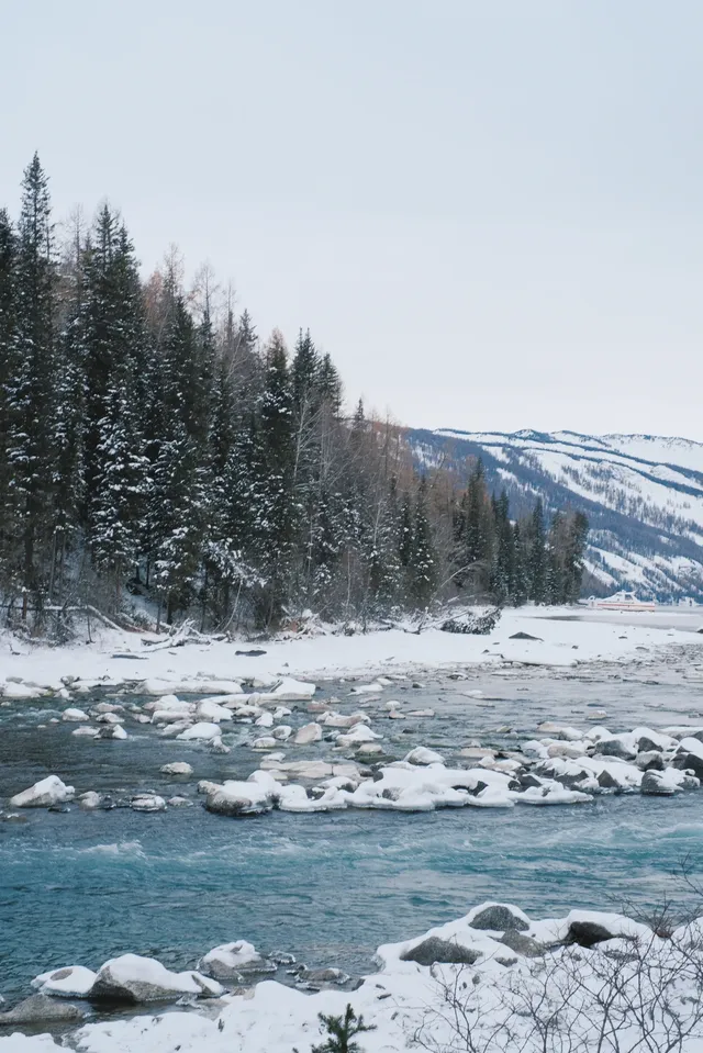 新疆阿勒泰｜冬日喀納斯美得不像人間
