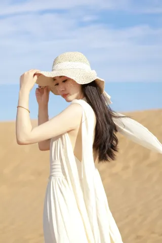 Xiangshawan｜Writing Romance in the Desert