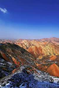 蘭州水墨丹霞冬日雪景