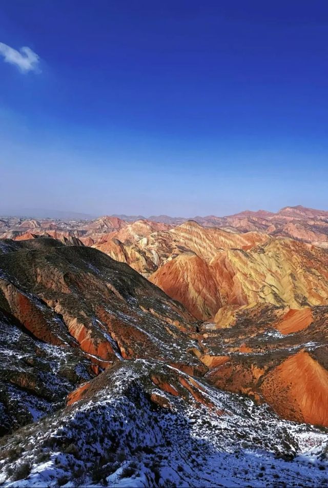 蘭州水墨丹霞冬日雪景 蘭州水墨丹霞冬日雪景
