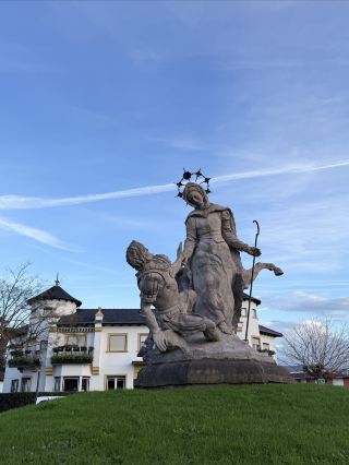 เผยโฉมสวรรค์ที่ซ่อนเร้นของแคว้นบาสก์: คู่มือภาพถ่ายสุดตระการตาของโบสถ์ซานตามาเรียเกตาเรีย