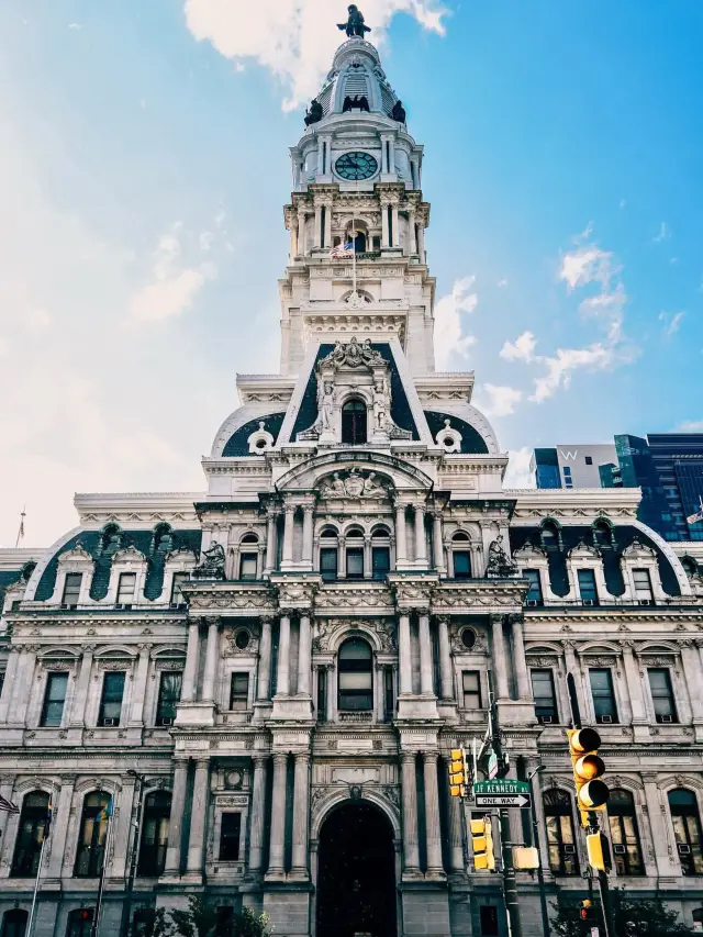 Philadelphia's Must-Visit Spot! The Historic Philadelphia City Hall