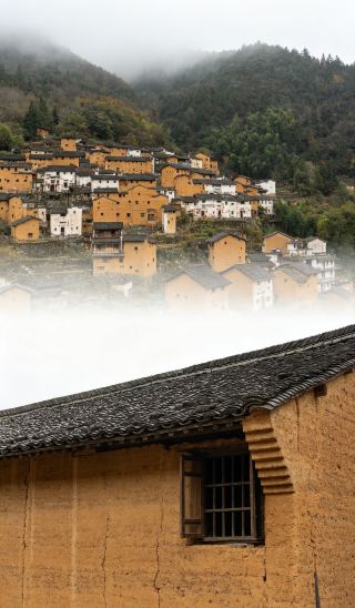 A Letter to Time from Jiangnan, Unsent for Three Hundred Years