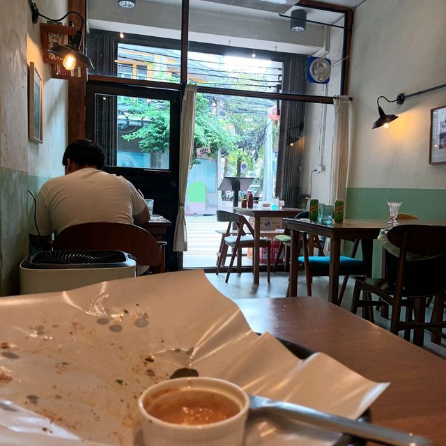 เฮนรีฟราย : Fried Chicken & Homemade Food