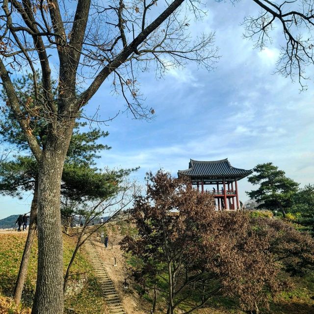 여행 가는 달 공주 필수여행지 아름다운 공산성
