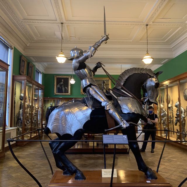Wallace Collection - admiring art in the heart of London 