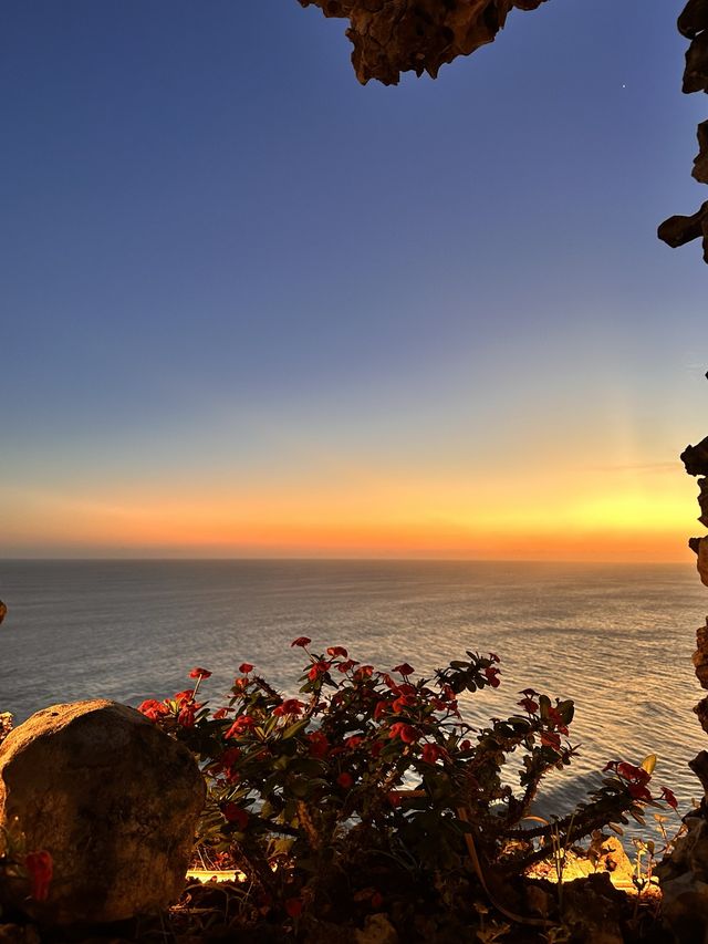 Malini Uluwatu - Where Seafood Delights Meet Breathtaking Sunsets✨🌅