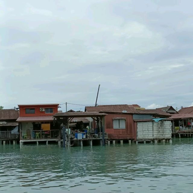 Relaxing Morning Walk along Tan Jetty