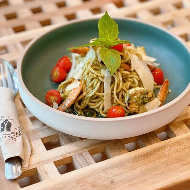 Baanrai Studio Café and restaurant 
