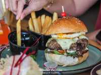 Gen Z Bar & Bistro รูฟท้อปวิวเยาวราช