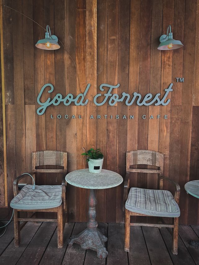 Good • For • Rest คาเฟ่กลางสวน น่านั่งเมืองภูเก็ต
