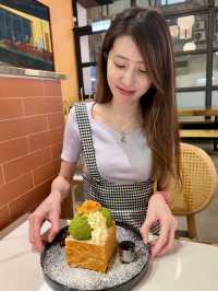 Holly Brown唔係淨係得炒雪糕🤗