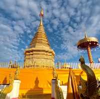 วัดที่มีการบูชาด้วยมาลัยเยอะมาก