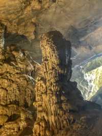 💙🇻🇳Surprising Cave in Halong bay🇻🇳💙