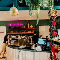 POLA-DOLA Cafe & Kitchen