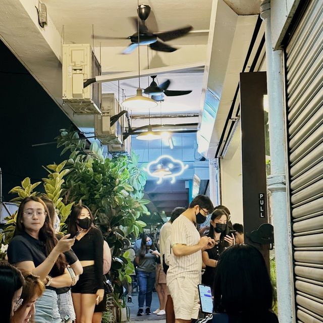 Fluffed Cafe @ Taman Paramount