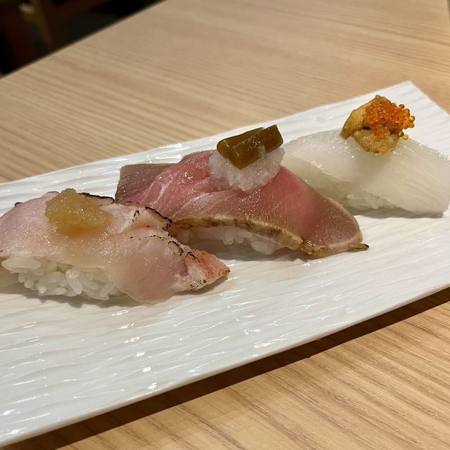 【大阪・心斎橋】大きなネタが自慢創業45年の老舗寿司屋 「元祖ぶっち切り寿司 魚心 心斎橋店」