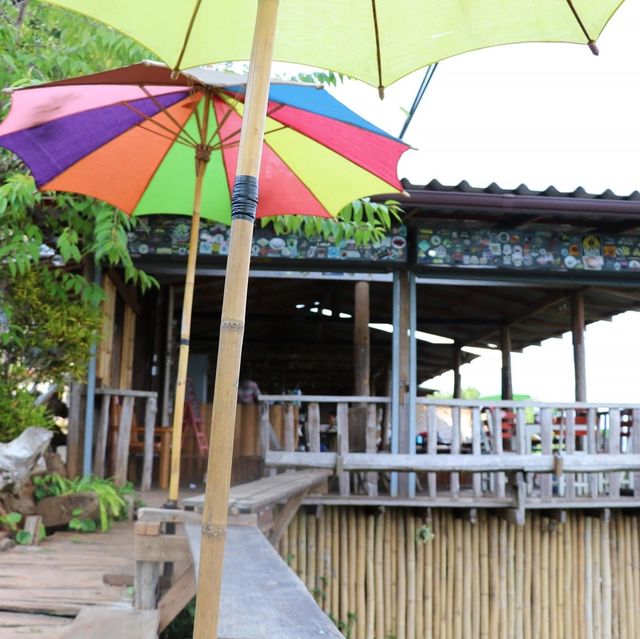 หนาวนี้ที่ ร้านก๋วยเตี๋ยวห้อยขา บ้านจ่าโบ่