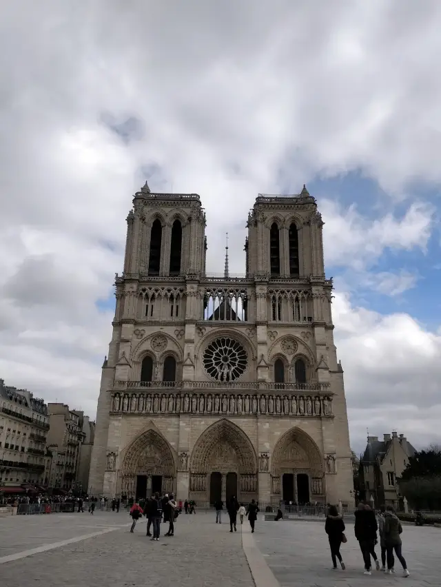 Cathedral Notre-Dame de Paris