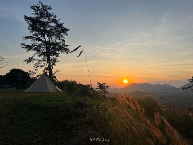 🏔️✨ หินวางแคมป์ เที่ยวใกล้ชิดธรรมชาติแบบฟินๆ 🍃
