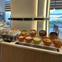 【 品嘗各國美食。酒店自助晚餐 】