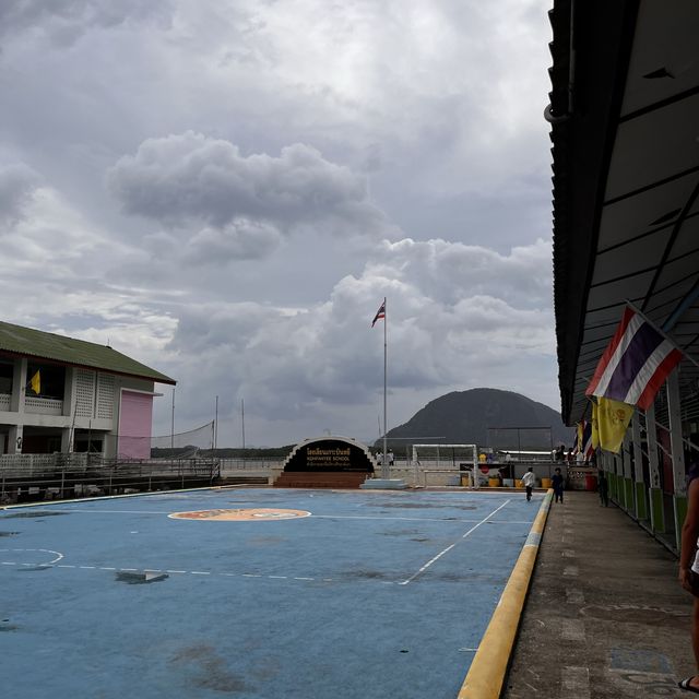 หมู่บ้านกลางน้ำ (เกาะปันหยี)