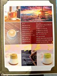 和風貓貓樹佈置Pancake店
