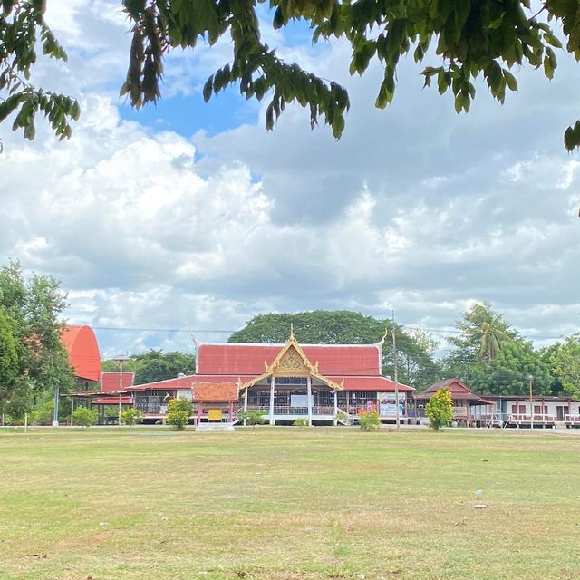 เที่ยววัดทำบุญ