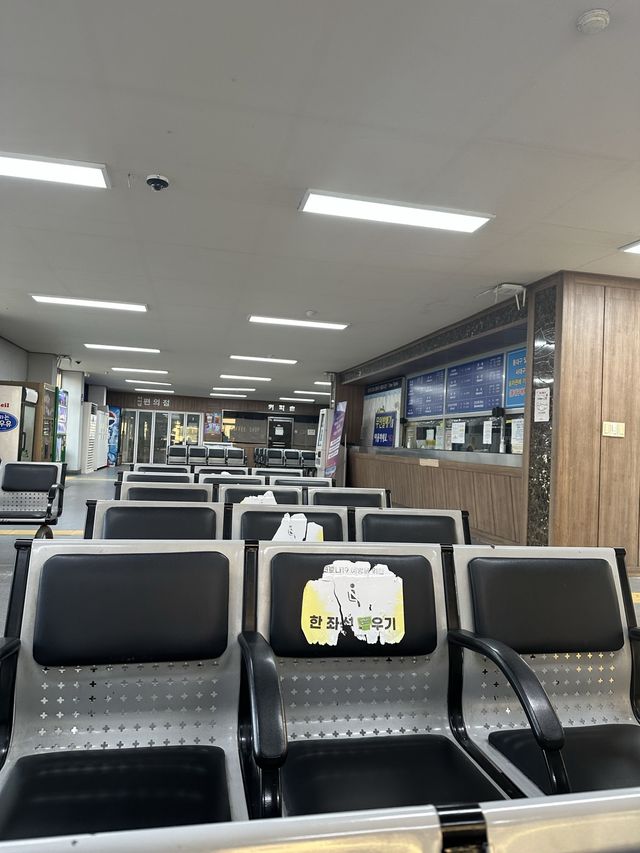 大邱の西大邱高速バス乗り場はこんな感じ。 大邱の西大邱高速バス乗り場はこんな感じ。