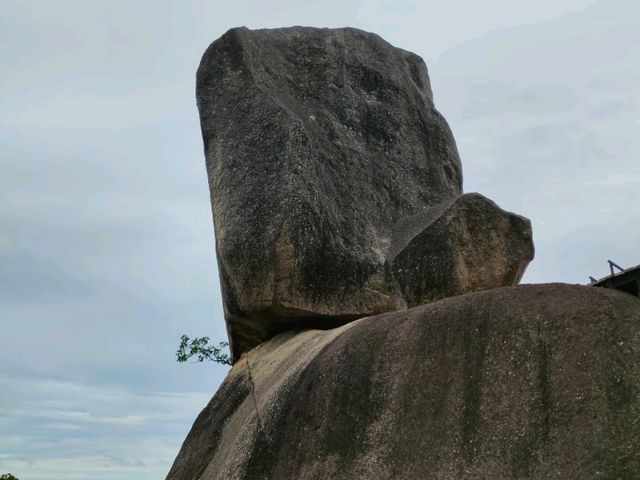 Overlap stone naturally เกาะสมุย