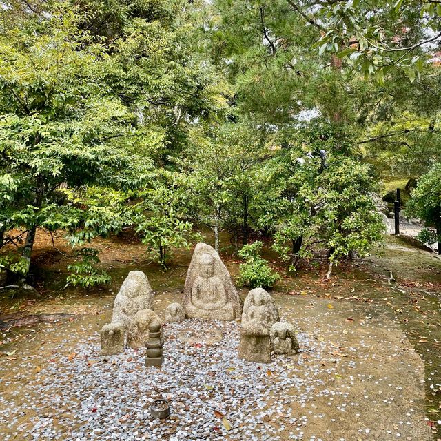 【京都府】足利義満が描いた極楽浄土の世界。秋の鹿苑寺へ