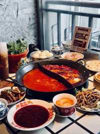 朱光玉火鍋館：深圳新晉排隊王，口碑爆棚！
