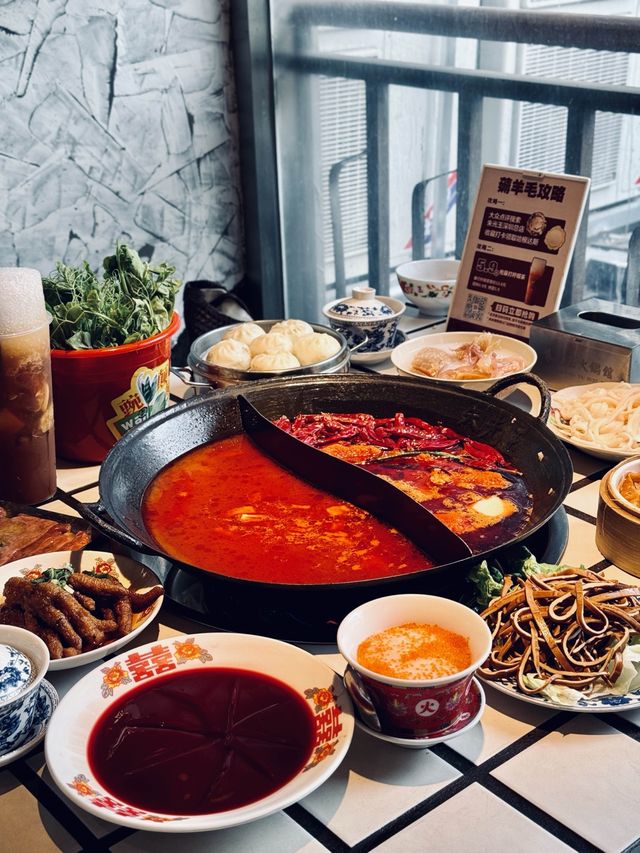 朱光玉火鍋館：深圳新晉排隊王，口碑爆棚！