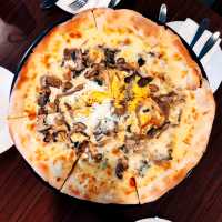 The Best Gigantic Truffle Funghi Pizza 🍕 
