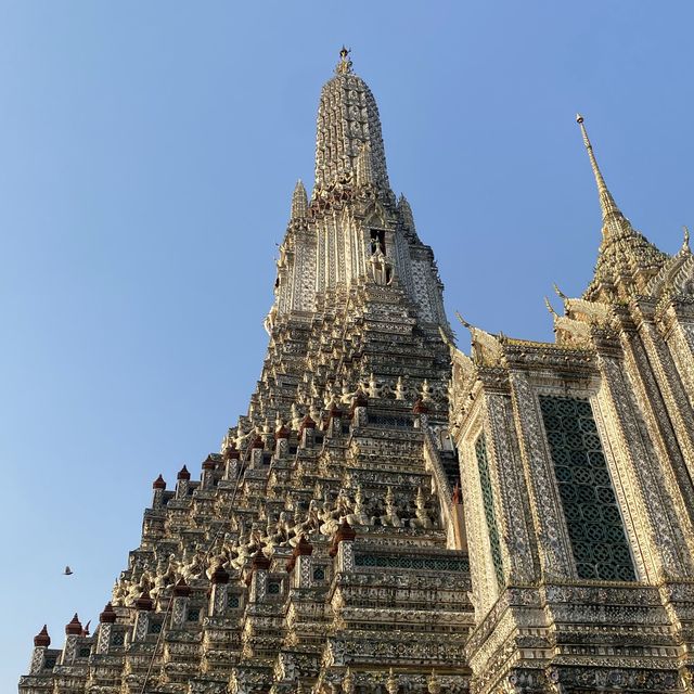 นั่งเรือชมบรรยากาศที่วัดอรุณฯ
