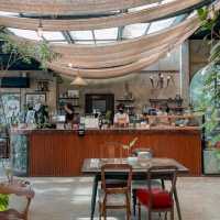 Vanvela Cafe & Space