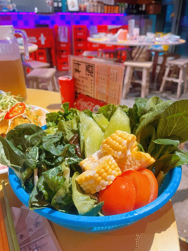 香港人情味🇭🇰 懷舊香港主題火鍋店🤩