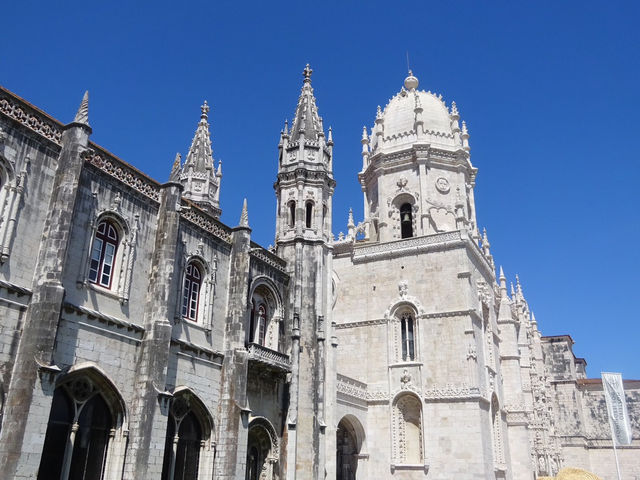 【ポルトガル】美しい彫刻と装飾✨ジェロニモス修道院