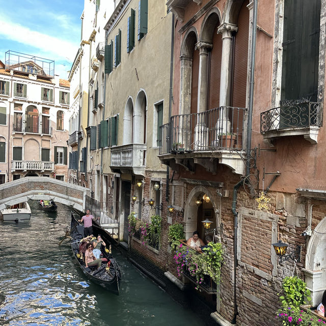 Strolling around the Floating City