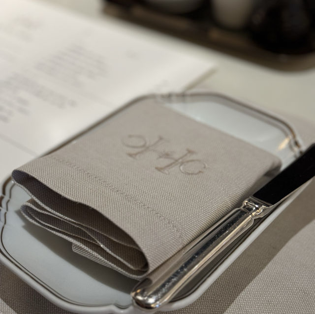 「Holt's Cafe」：神級叉燒飯，口碑絕佳