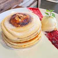 有名ホテルの元シェフが作る！贅沢パンケーキ🥞
