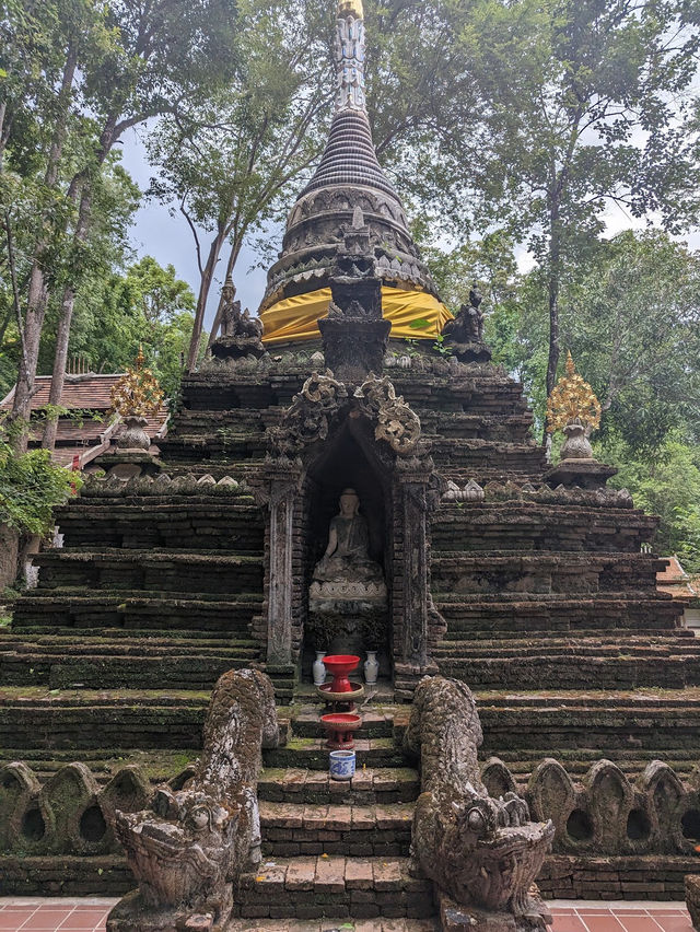 Wat Pha Lat Hike (Monk's trail)