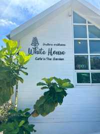 WHITE HOUSE CAFE' IN THE GARDEN