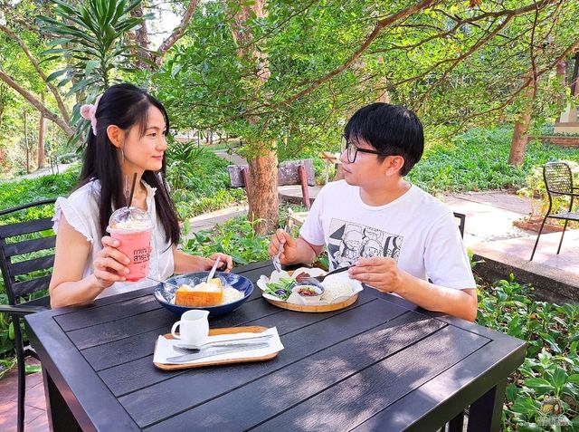 วนธารา รีสอร์ทท่ามกลางธรรมชาติริมน้ำเข็ก พิษณุโลก