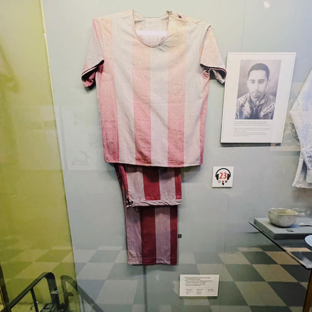  Hoa Lo Prison Museum