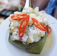 ซีฟู๊ดสดๆ กับวิวทะเลเขาสามมุข