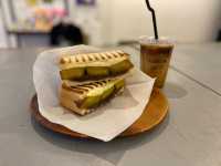 【福岡カフェ】ホットサンドとコーヒーが人気のカフェ
