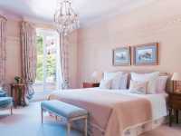 ✨ Stay at Le Bristol Paris 