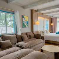 ที่พัก&คาเฟ่ ริมทะเล ฟีลต่างประเทศ พัทยา-บางเสร่